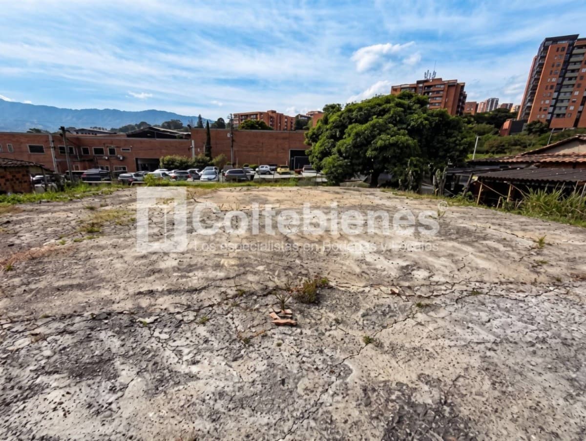 Lote en arriendo – Las Casitas, Envigado foto 4