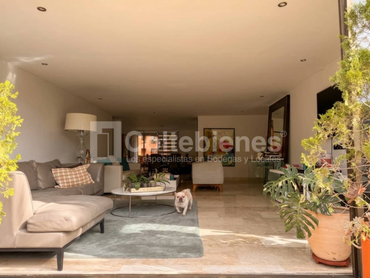 Apartamento en arriendo – Poblado, Medellín