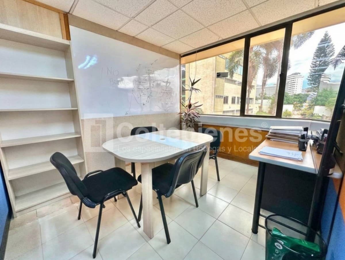 Oficina en arriendo – Poblado, Medellín foto 3
