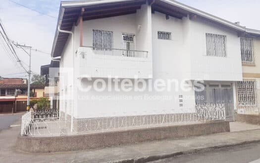 Arriendo de casa comercial para oficinas en Medellín