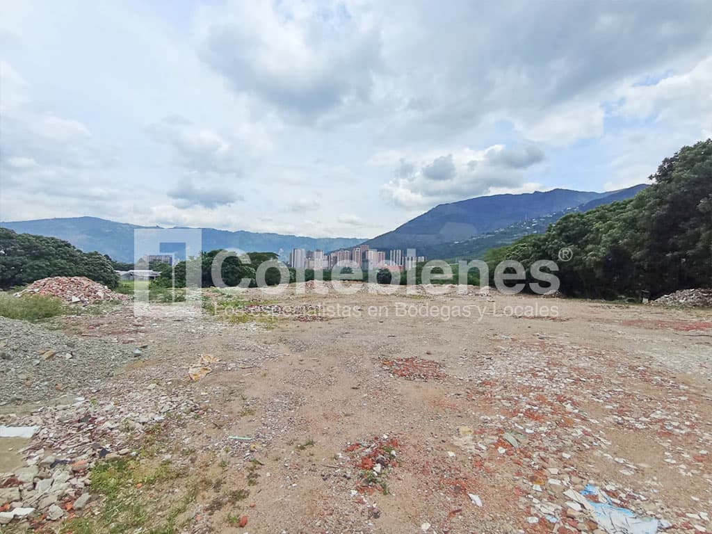 Arriendo de lote en vía Machado Copacabana-Antioquia foto 3