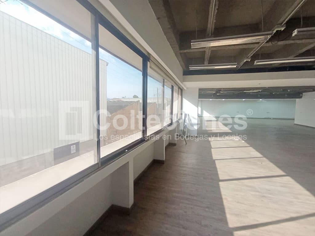 Arriendo de local en Itagüí-La Esmeralda foto 4