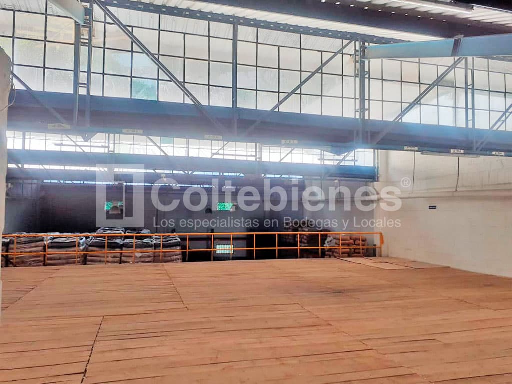Arriendo de Bodega en Sabaneta foto 3
