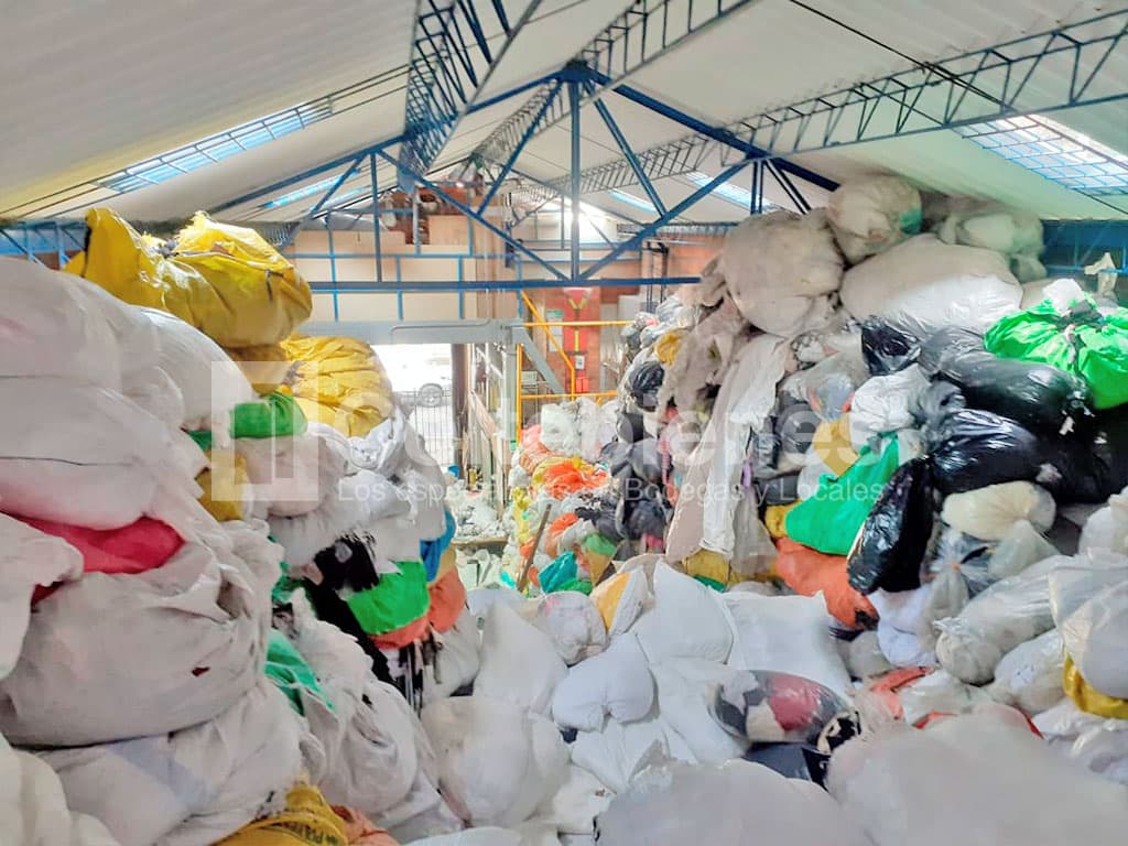 Venta de bodega en Cristo Rey-Medellín foto 2