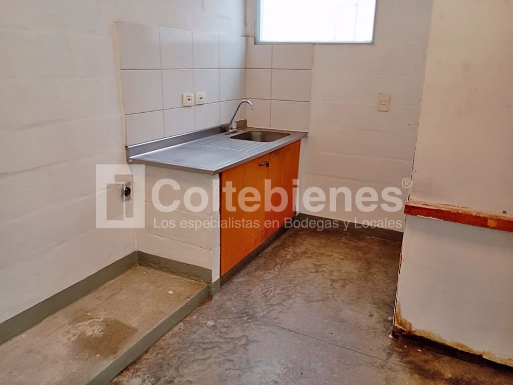 Bodega en arriendo en Itagüí-Antioquia foto 5
