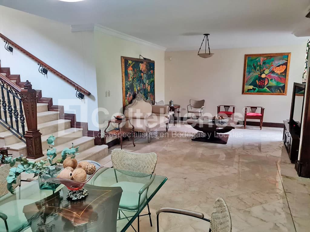 Venta de casa en El Poblado-Medellín foto 2
