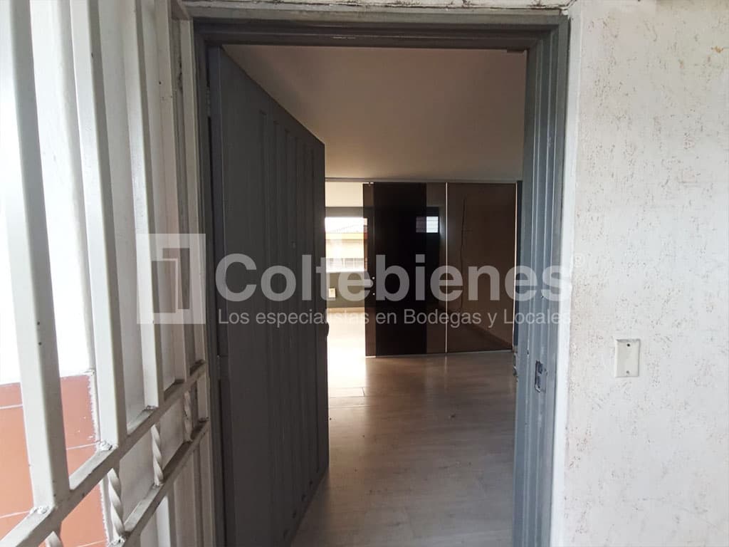 Arriendo de bodega en Guayabal-Medellín foto 3
