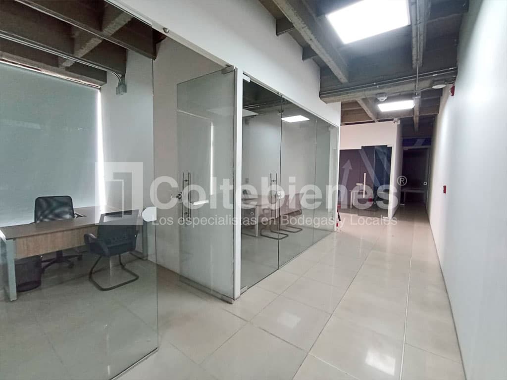 Oficina en arriendo/venta en San José-Itagüí foto 3