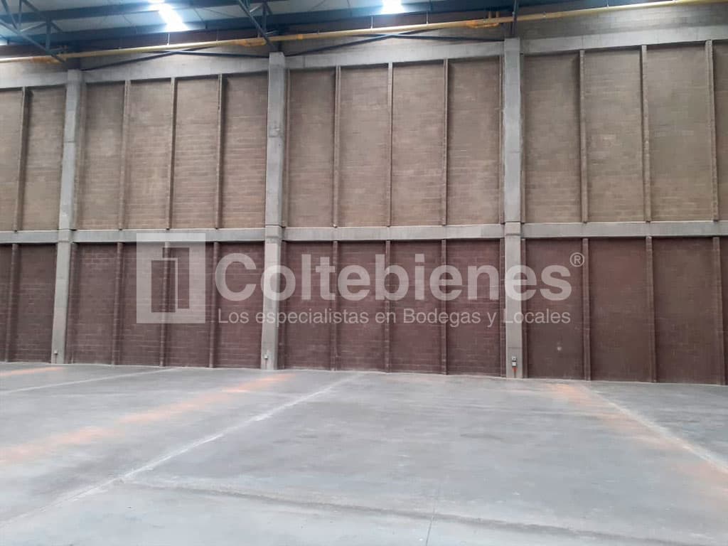 Bodega en arriendo en Guarne-Antioquia foto 3