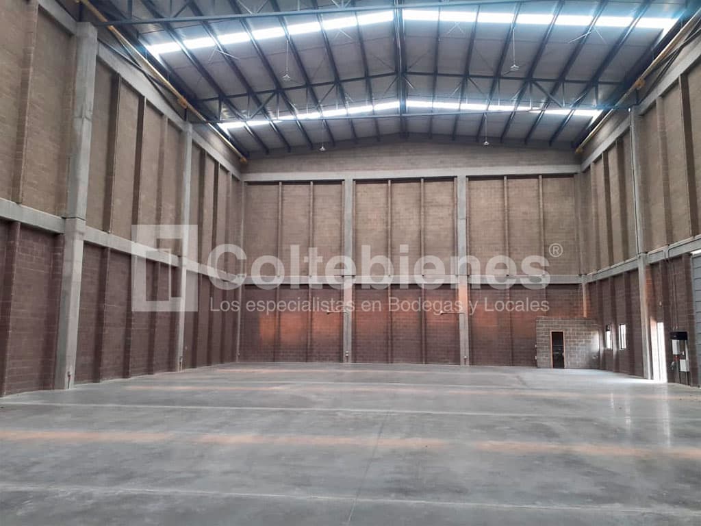 Bodega en arriendo en Guarne-Antioquia foto 4