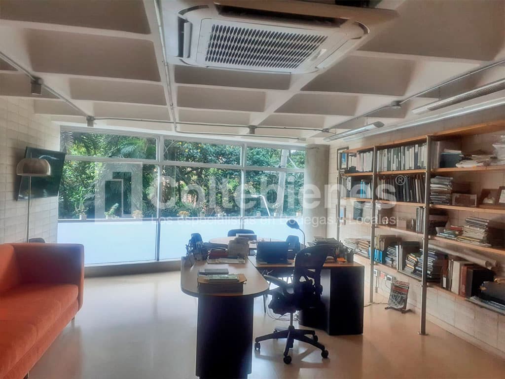 Oficina en arriendo/venta en El Poblado-Medellín foto 2