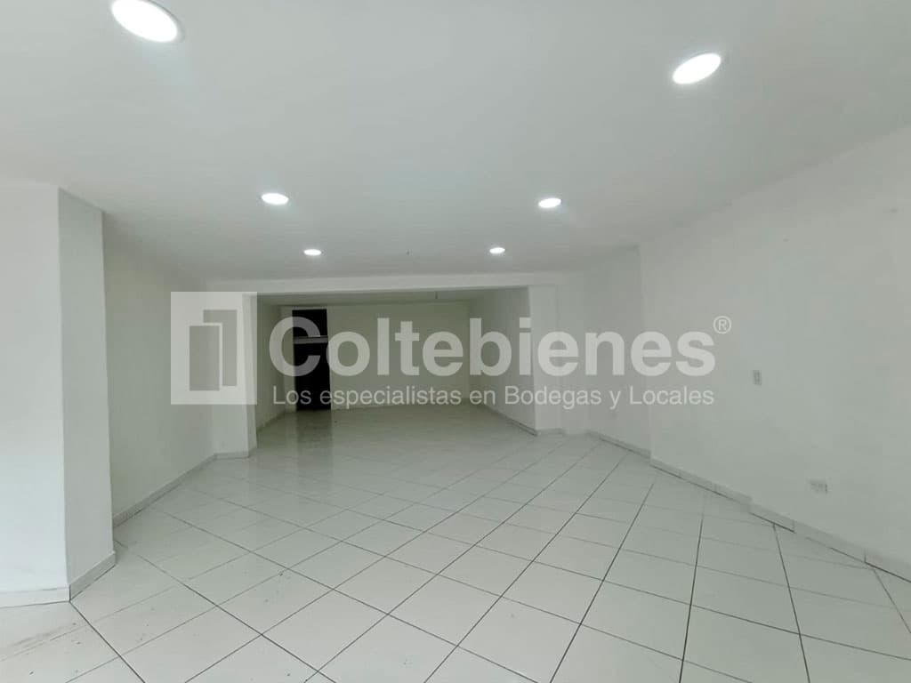 Local en arriendo en Barrio Colombia-Medellín foto 3