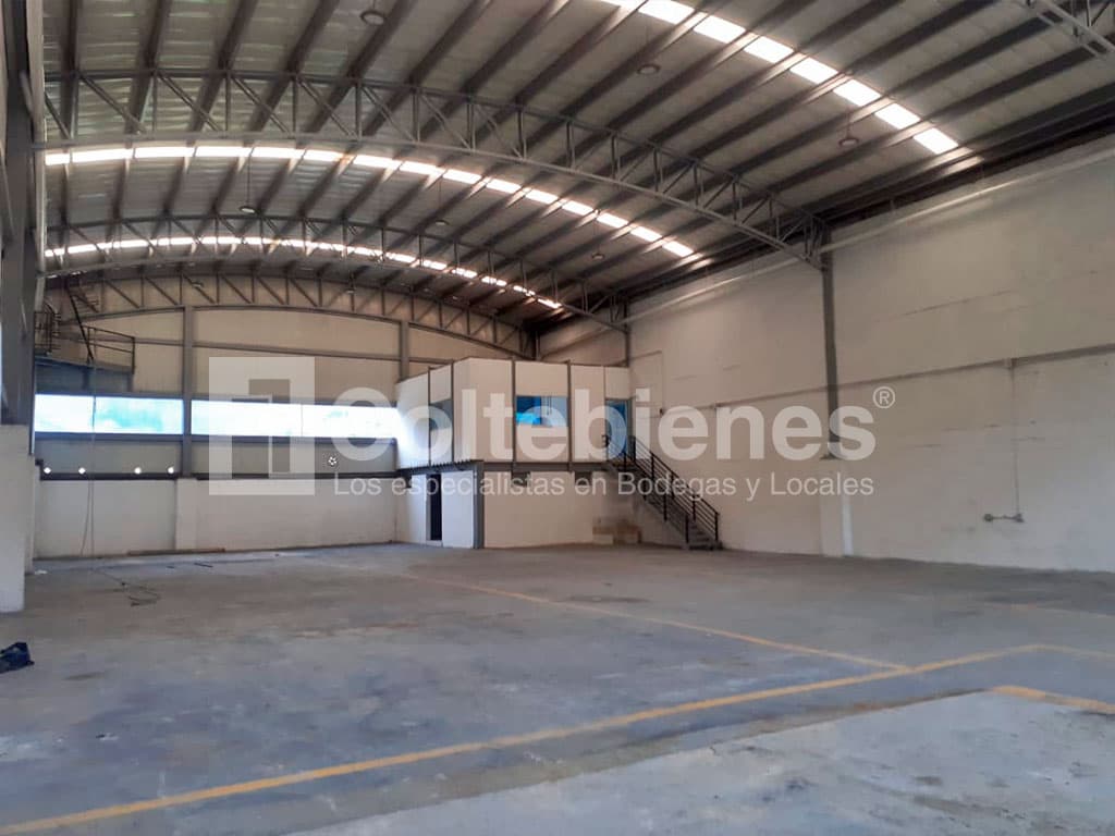 Bodega en arriendo en La Estrella-Antioquia foto 4