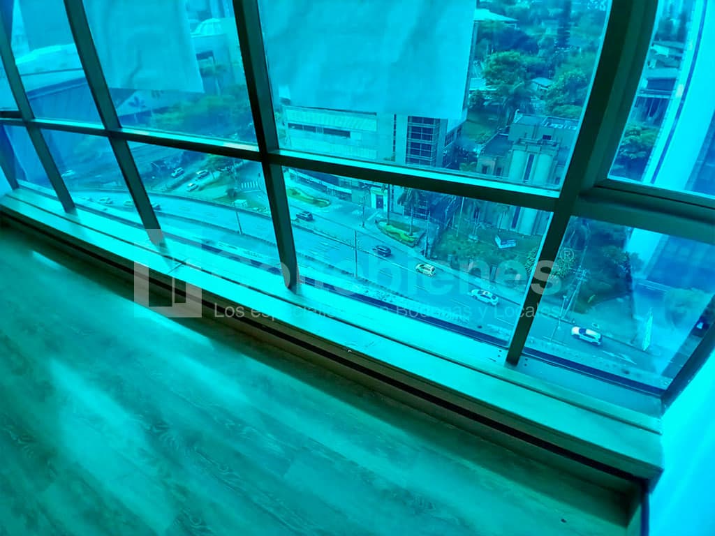 Oficina en arriendo/venta en El Poblado-Medellín foto 5