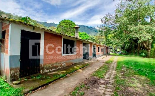 Bodega en venta en la Vereda Cabuyal-Copacabana