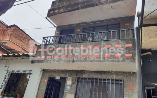 Casa en venta en Aranjuez-Medellín
