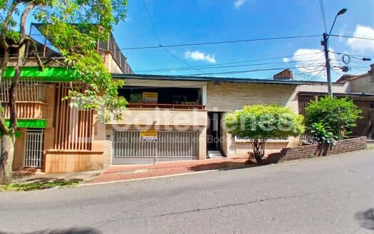 Casa comercial en arriendo en Prado Centro-Medellín