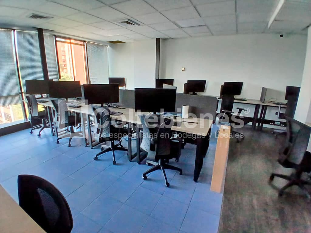 Oficina en venta en El Poblado-Medellín foto 3