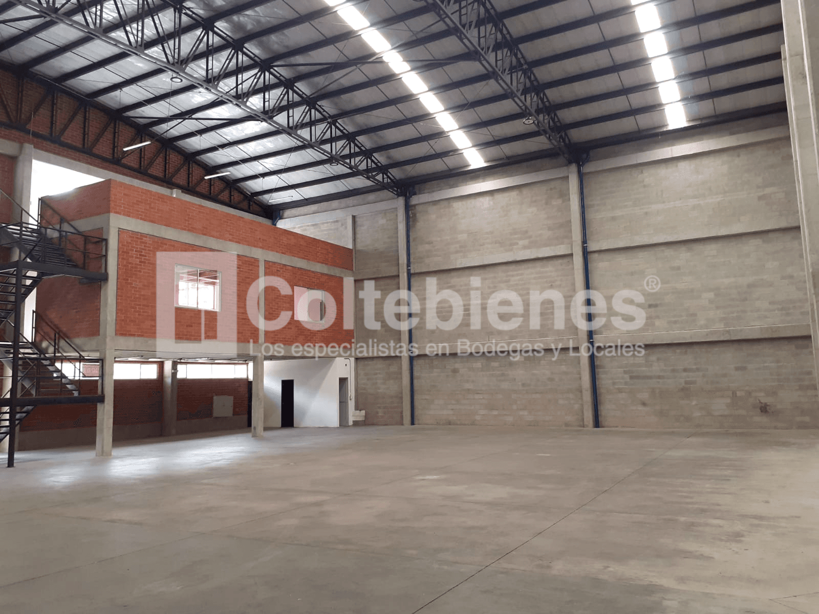Bodega nueva en arriendo en Girardota-Antioquia foto 4