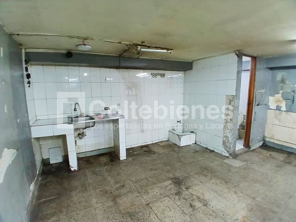 Local en arriendo en Barrio Triste-Medellín foto 5