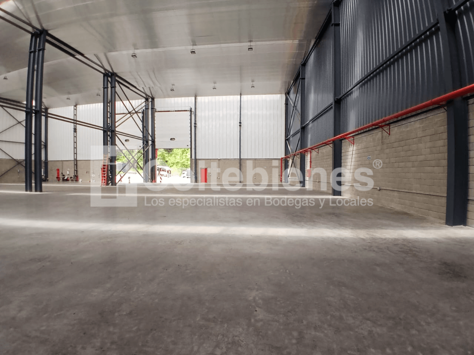 Bodega en arriendo/venta en Copacabana-Antioquia foto 4