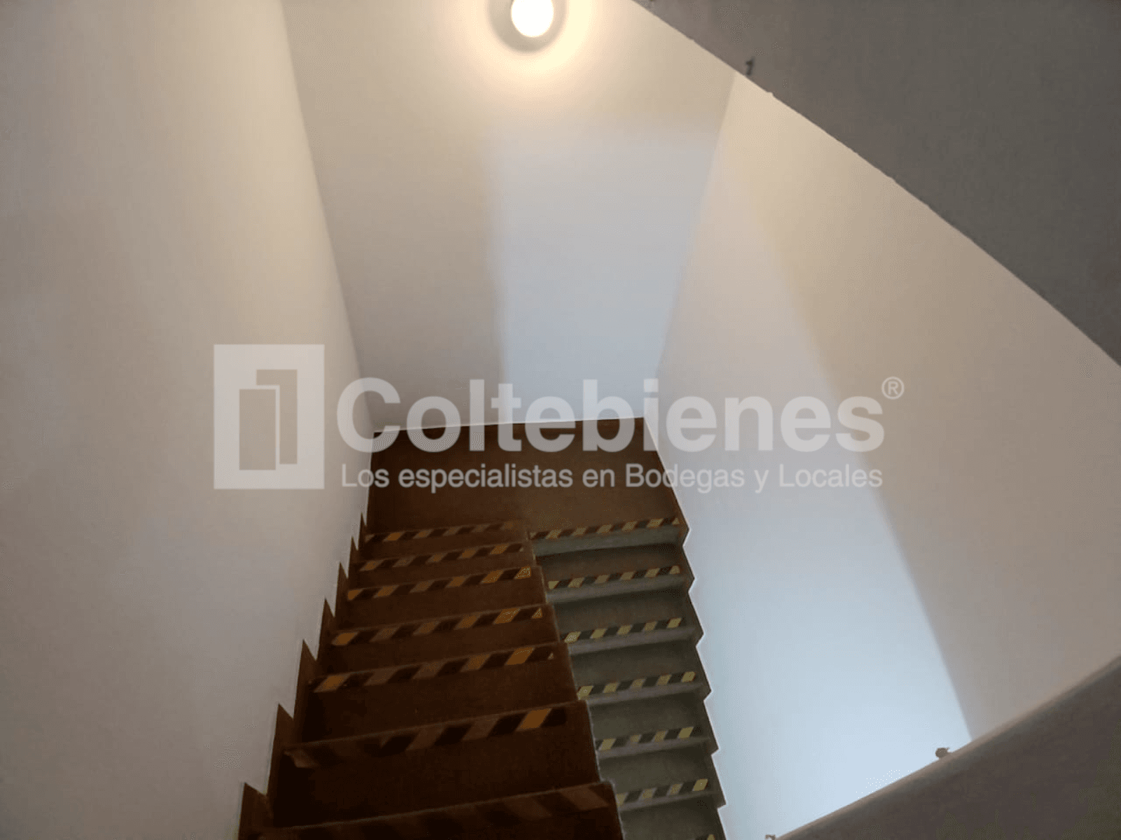 Casa comercial en arriendo en El Poblado-Medellín foto 4