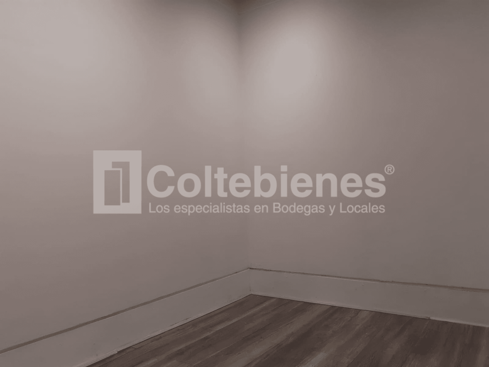 Local en arriendo/venta en La Candelaria-Medellín foto 3