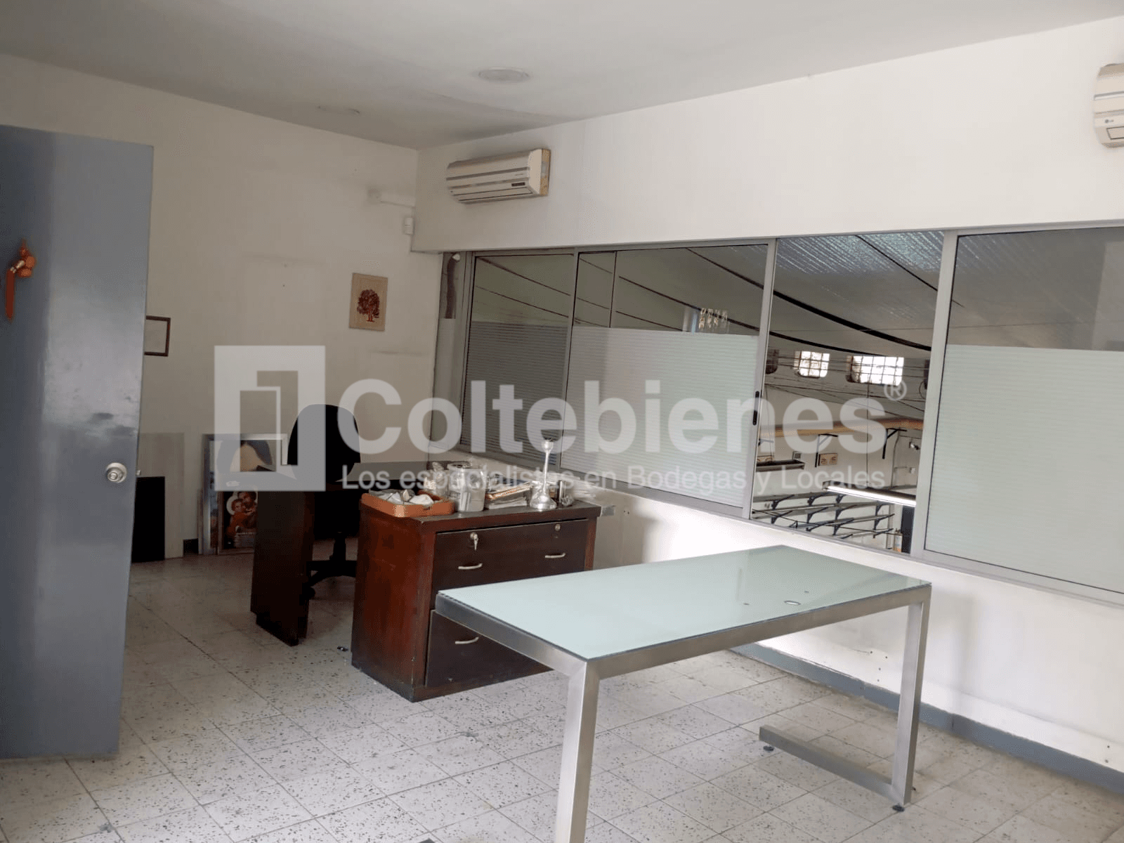 Local en arriendo en Belén-Medellín foto 4