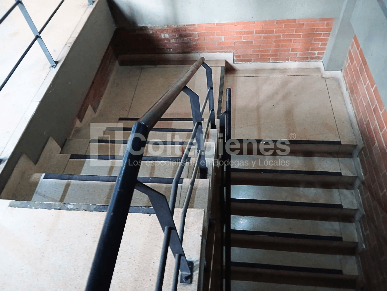 Arriendo de local en Sabaneta-Antioquia foto 3