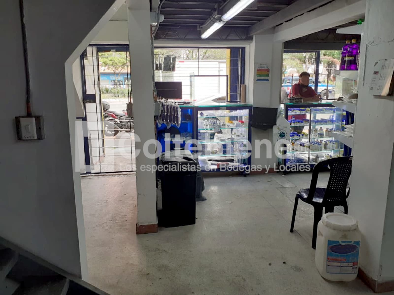 Bodega en arriendo en Guayabal-Medellín foto 4