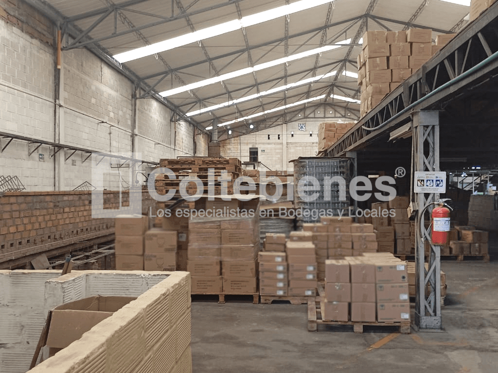 Bodega en arriendo/venta en Itagüí-Antioquia foto 4