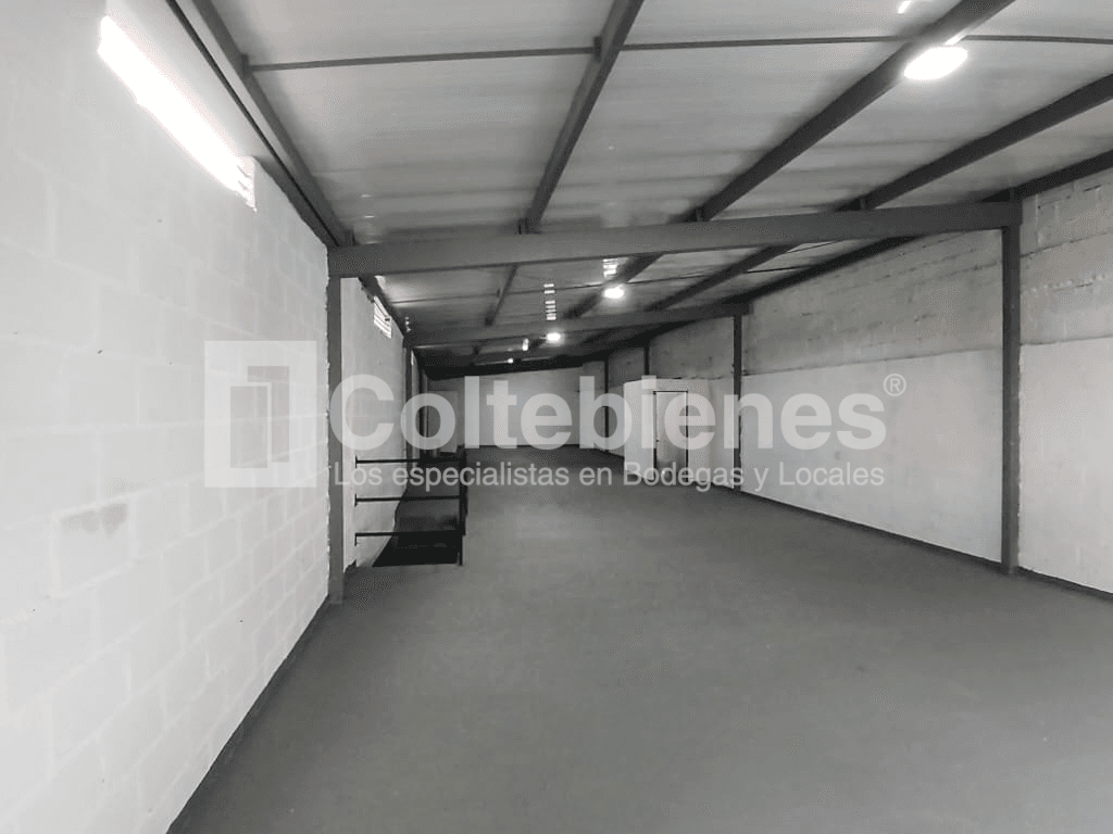 Bodega nueva en venta en Cristo Rey-Medellín foto 3
