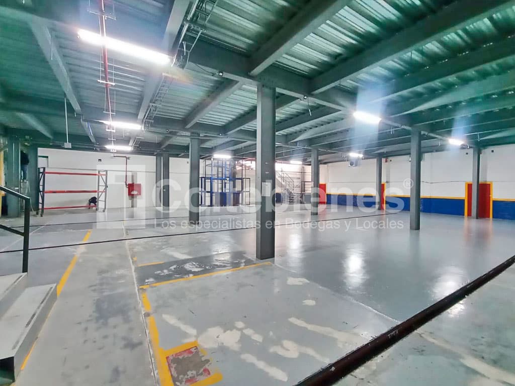 Bodega en arriendo en Simón Bolívar-Itagüí foto 2