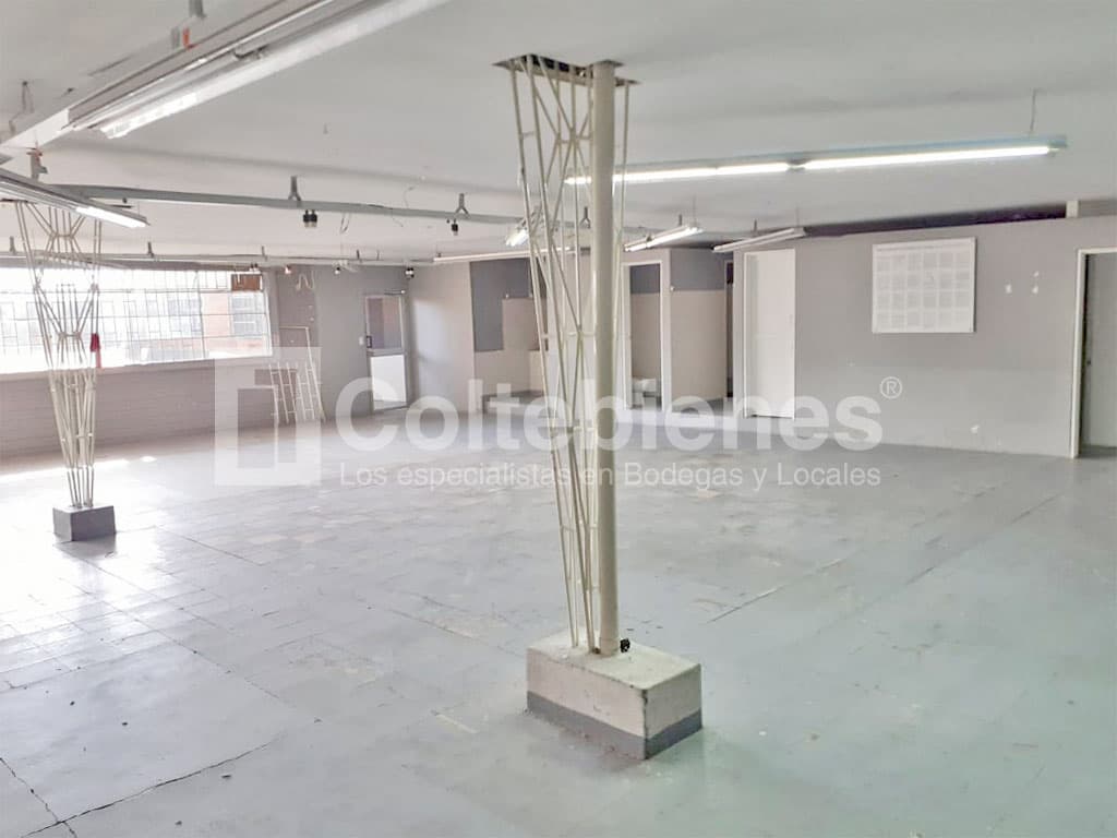 Arriendo de bodega en Barrio Colombia-Medellín foto 4