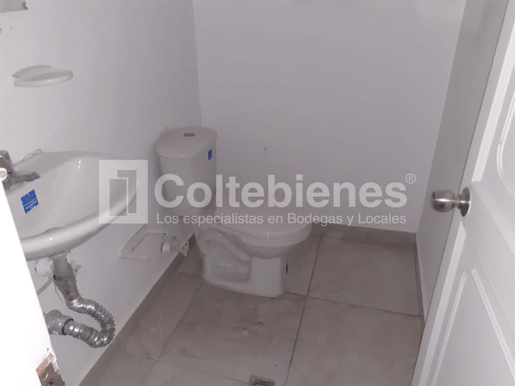 Arriendo de bodega en Barrio Colombia-Medellín foto 5