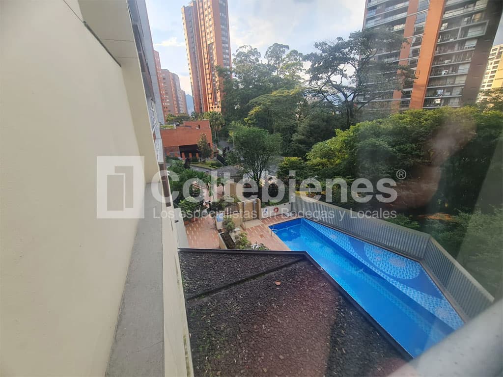 Apartaestudio amoblado en arriendo en Los Balsos-El Poblado foto 5