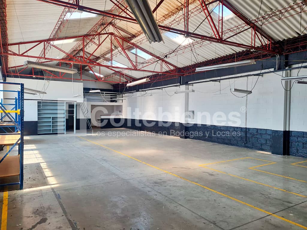 Bodega en arriendo en El Carmelo-Itagüí foto 2