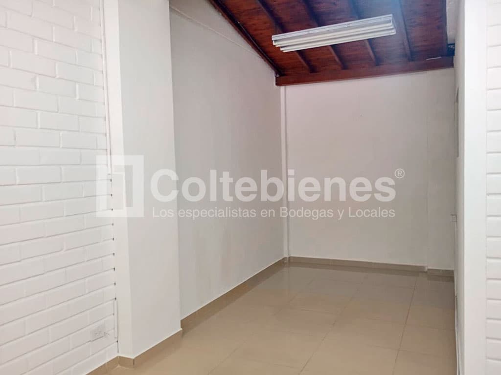 Local comercial en arriendo en Guayabal-Medellín foto 5