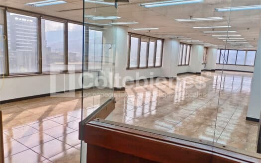 Oficina en arriendo en Castropol-El Poblado