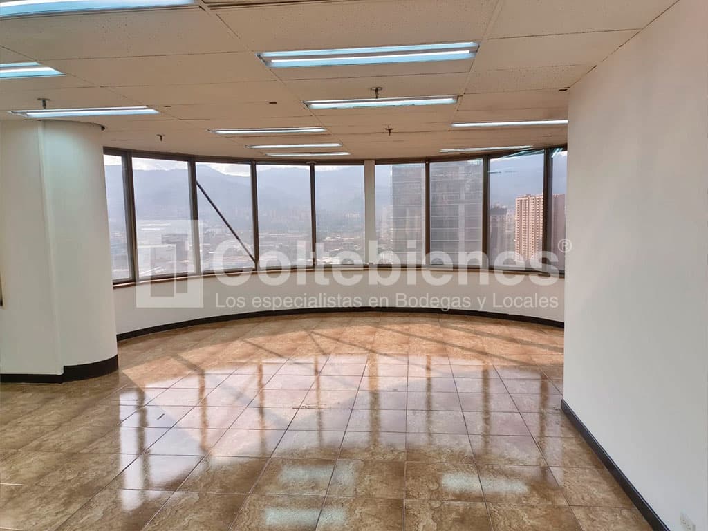 Oficina en arriendo en Castropol-El Poblado foto 4