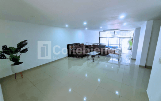 Moderna casa en arriendo/venta en El Poblado-Medellín