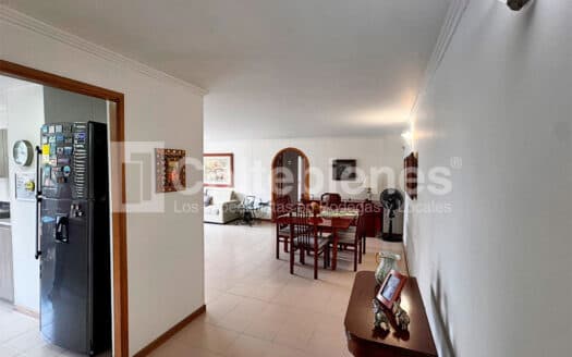 Apartamento en arriendo en El Poblado-Medellín