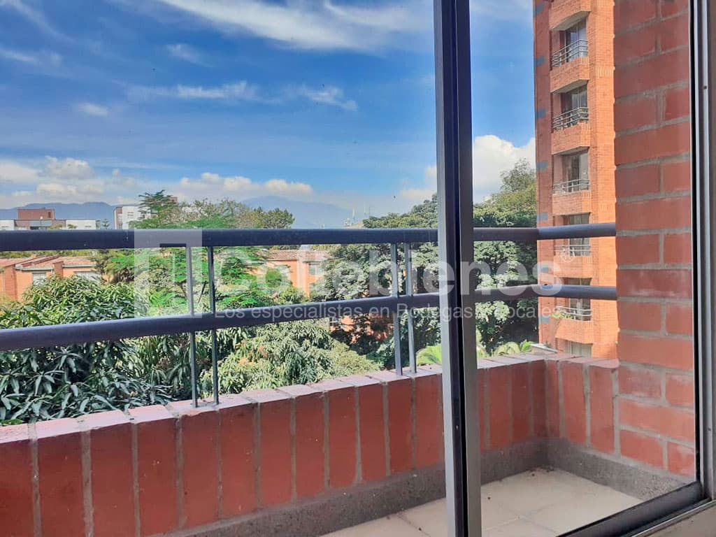 Hermoso apartamento en arriendo en El Poblado-Medellín foto 3