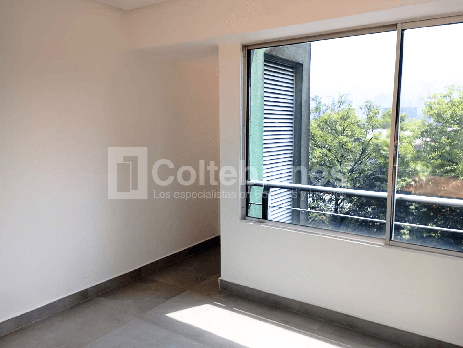 Arriendo de oficina en Guayabal-Medellín foto 2