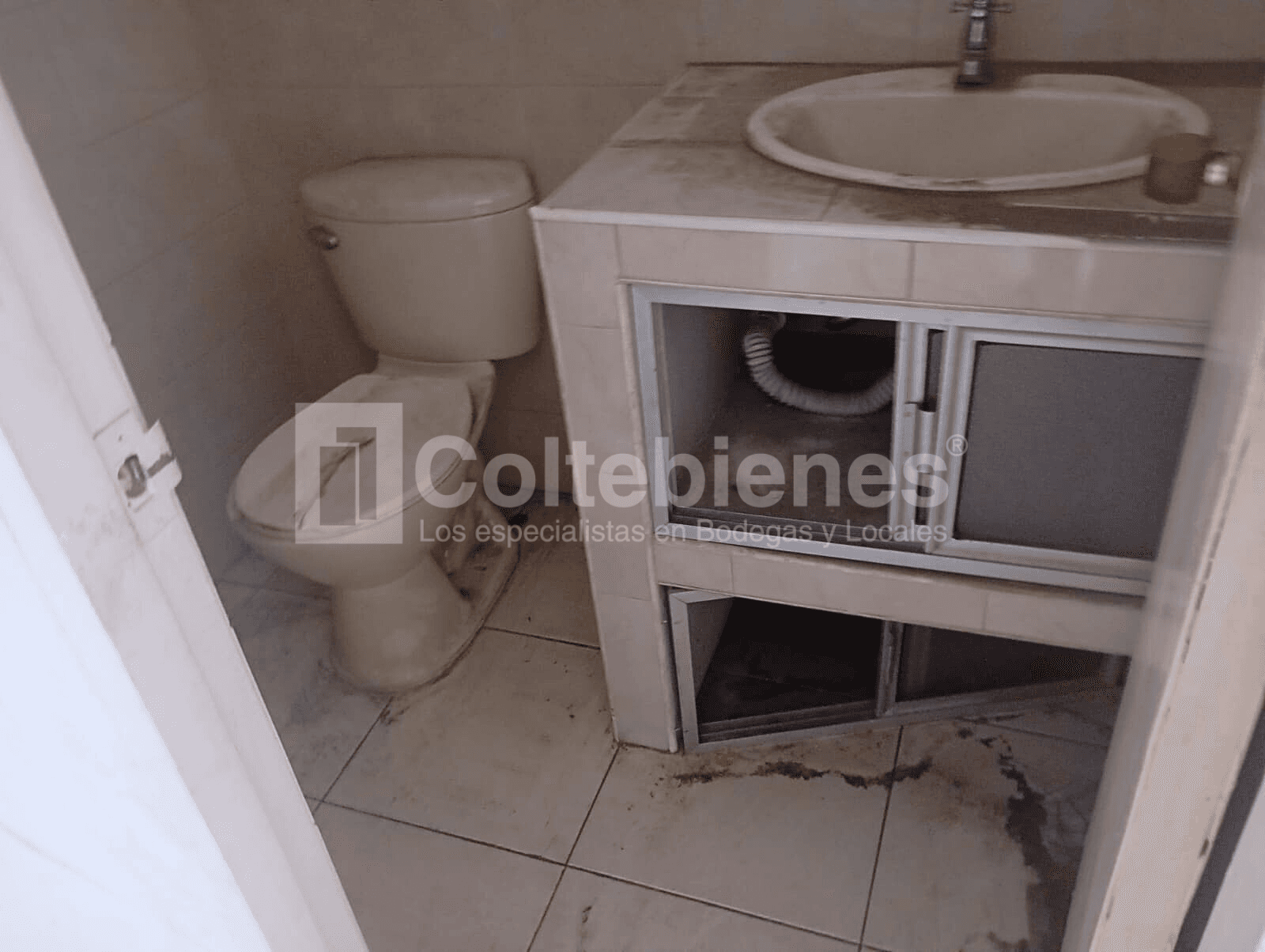 Bodega en arriendo en Poblado-Medellín foto 4