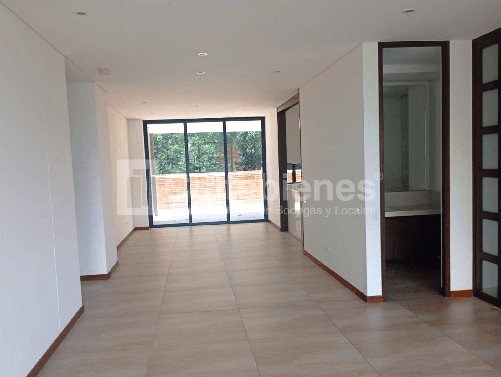Hermoso apartamento en arriendo en El Poblado-Medellín foto 5