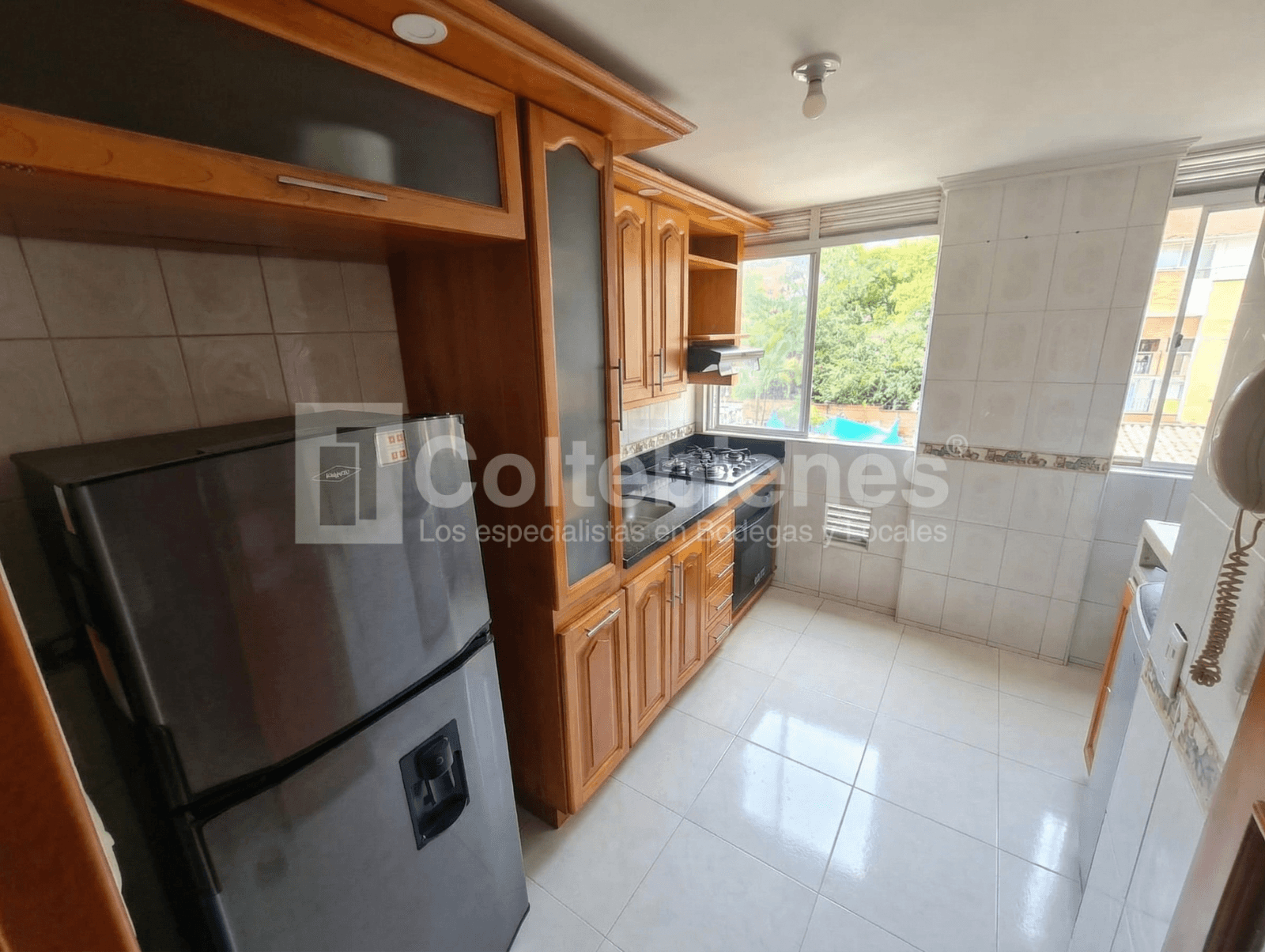 Apartamento en arriendo en La Loma de los Bernal-Medellín foto 4