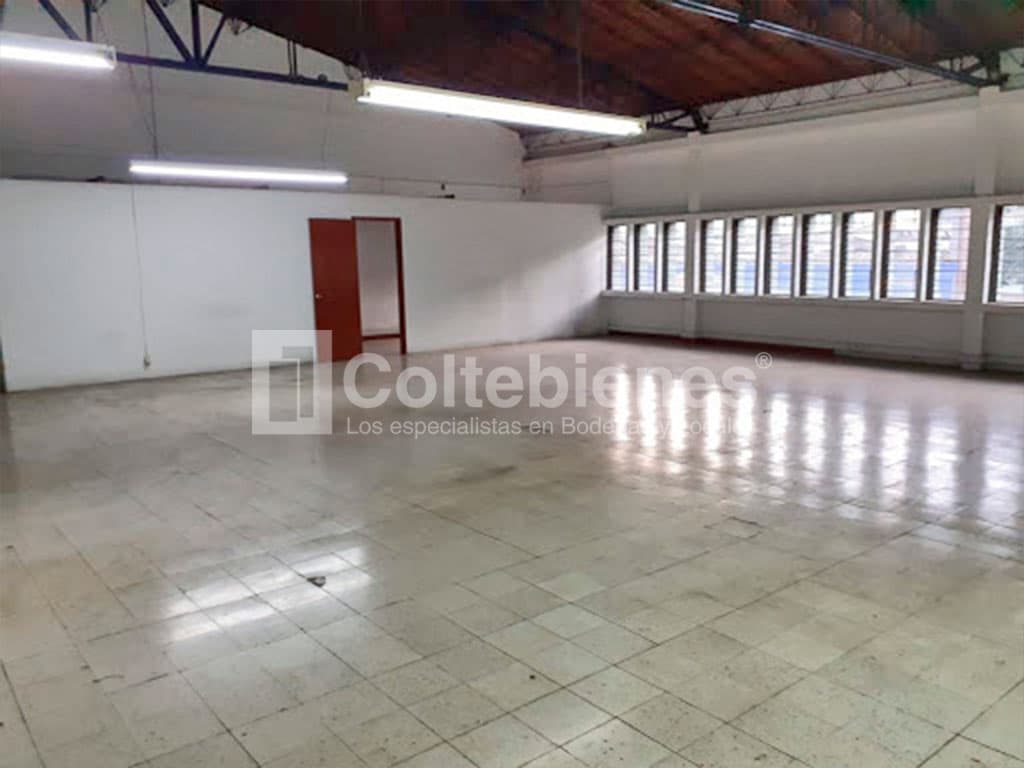 Bodega en arriendo en Barrio Colombia-Medellín foto 2