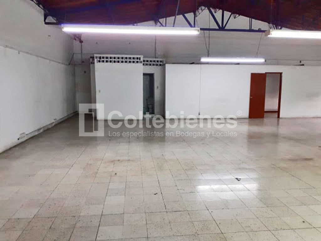 Bodega en arriendo en Barrio Colombia-Medellín foto 3