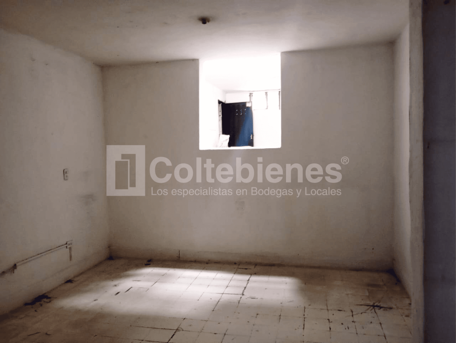 Bodega en arriendo en Barrio Colombia-Medellín foto 4